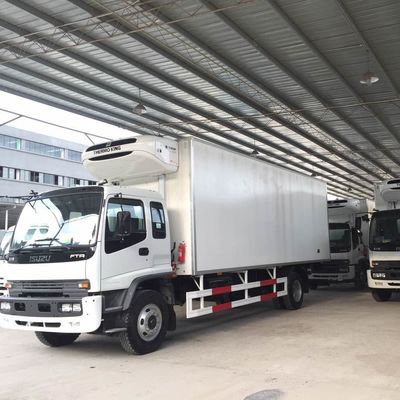 Low fuel consumption 6x4 4HK1 TC 50 Thermo King Refrigerated Truck